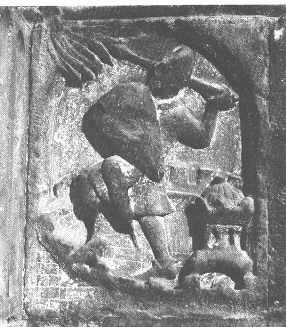 Илл. V. Алхимик охраняет атанор. Собор Парижской Богоматери.